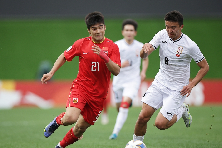 中国足球在国际舞台上展现出色表现！