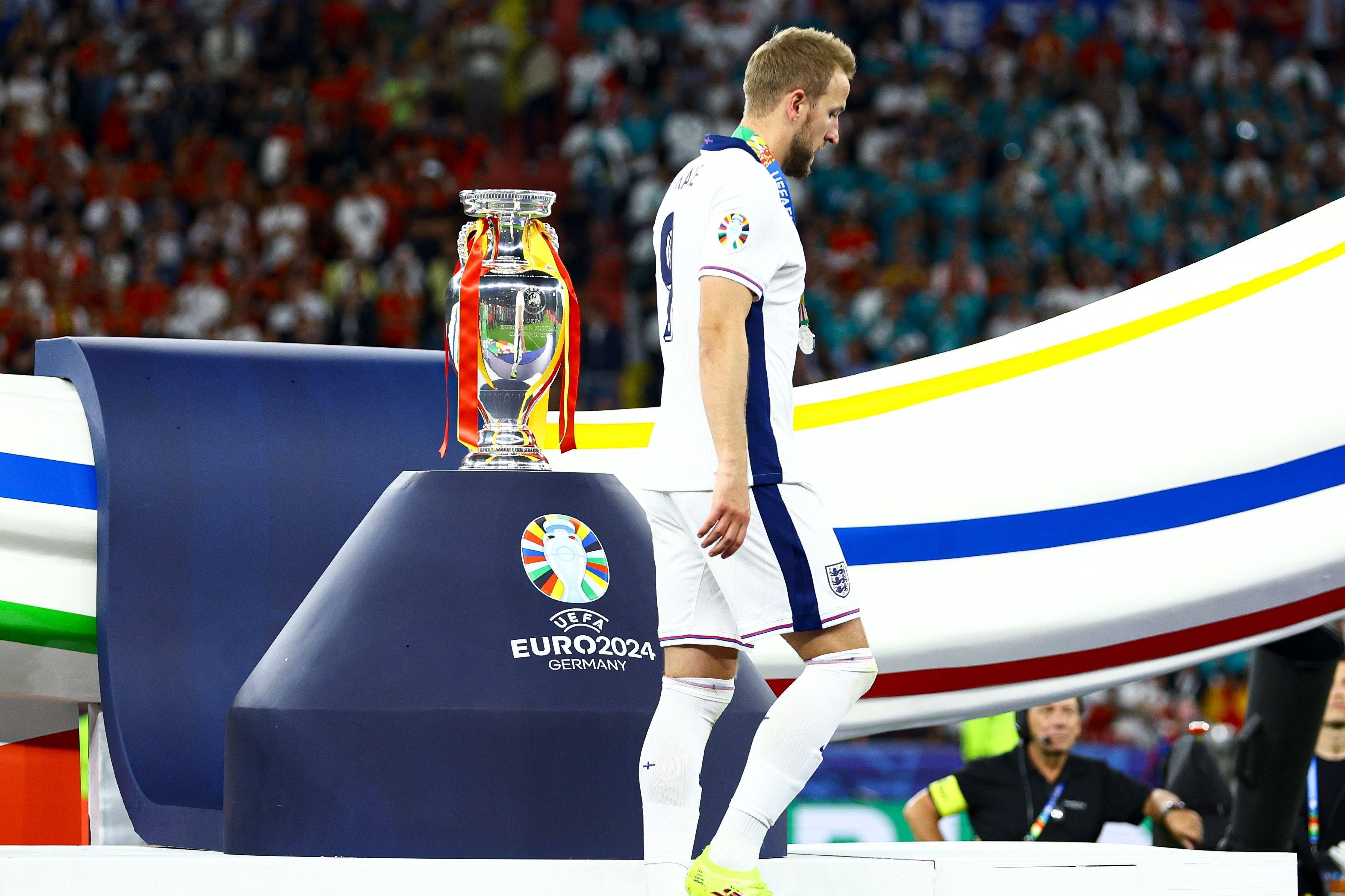 英格兰队备战世界杯热身赛，披荆斩棘征程的简单介绍