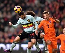 关于比利时客场遭遇困境，换帅传言甚嚣尘上的信息