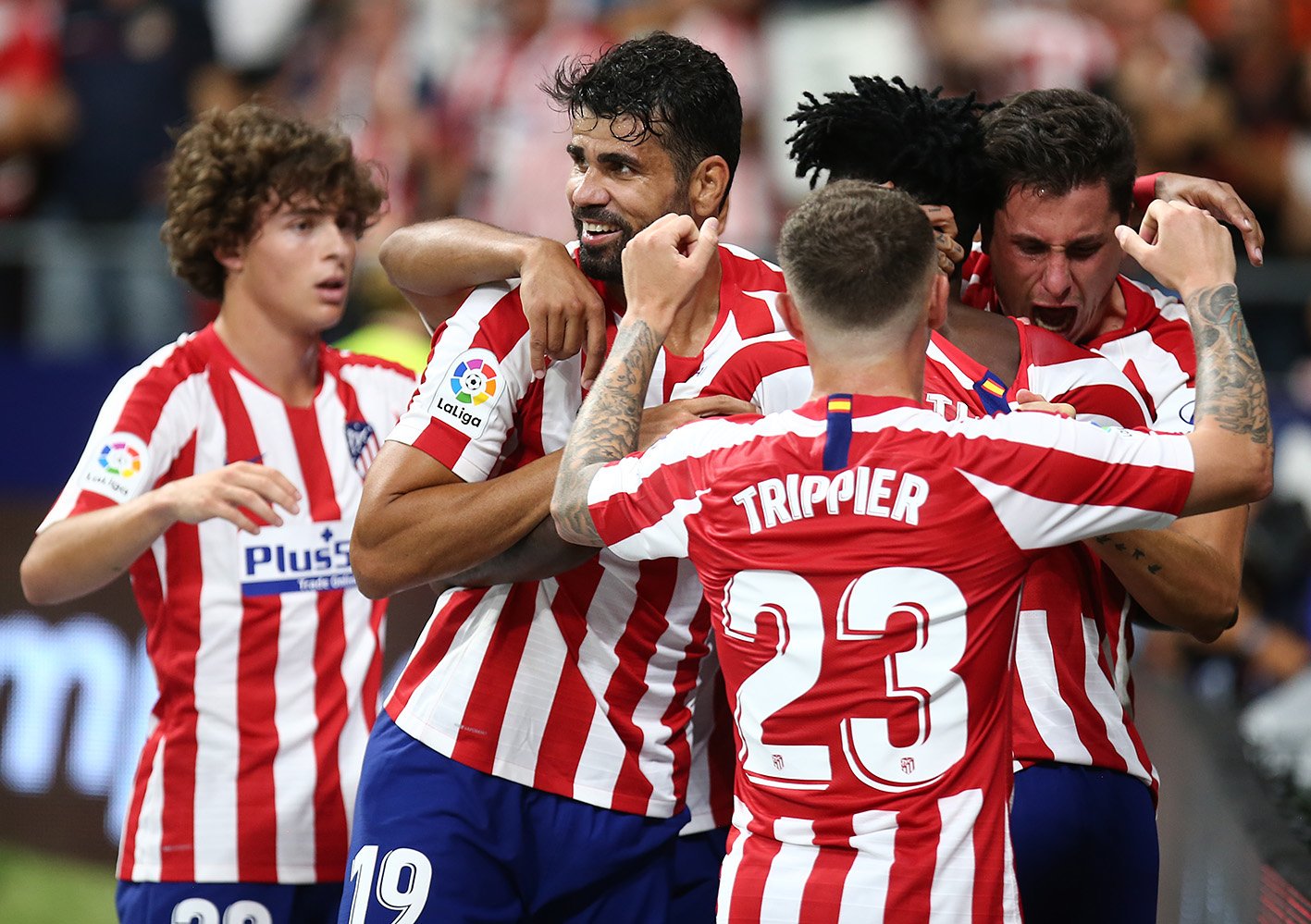 比利亚雷亚尔战胜对手，全队合作精彩的简单介绍